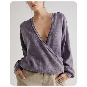 We The Free People Anyway Tee Sweatshirt Sweater Top sz M